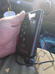 Magnavox D1800/17 2-Band Digital Receiver Portable Pocket AM/FM Radio
