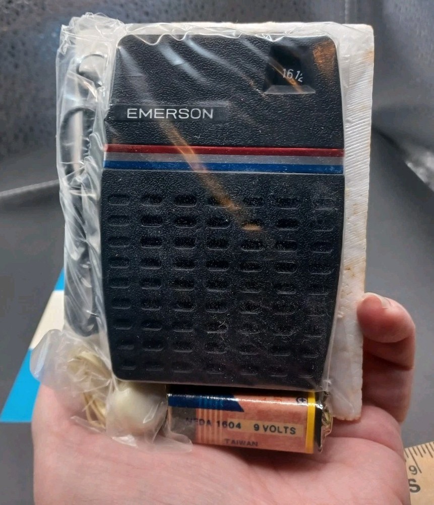New Old Stock Emerson 31P79 Black Portable Radio In Box