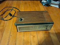 Vintage General Electric Flip Alarm Clock AM/FM Radio Model No 7-4410C