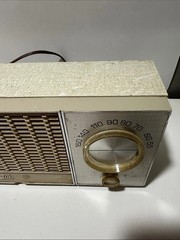 Rare Vintage Zenith Solid State Radio Z218L Mid Century AM Radio – Works