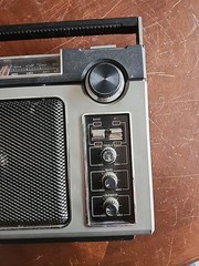 General Electric 7-2880B Long Range Super Radio – Black/Silver – Works Good