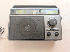 Vintage Radio Shack Realistic Portable Radio Model 12-639 – Tested/Working