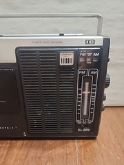 Vintage GE FM/AM Cassette Radio