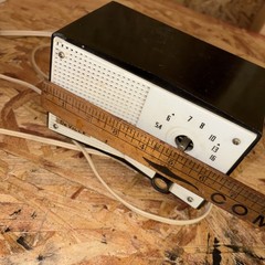 Vintage De Ville Radio, atomic era AM