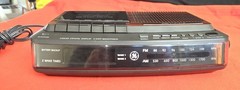 VINTAGE GE RADIO TAPE PLAYER & RECORDER/ALARM/CLOCK-CLEAN AND WORKING 100%- 80s