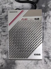 Magnavox AM Pocket Radio D1066 Original Box Working With Video Demo Vintage