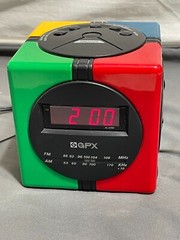 D530 Vtg 1990s GPX Gran Prix ALARM RADIO CLOCK rubiks simon Multi-Color CUBE