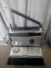 Zenith Trans-Oceanic Royal 1000-D Radio