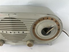 Vintage Zenith Owls Eye Clock Grey Clock Radio- PARTS OR REPAIR ONLY