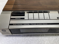 General Electric GE Model 7-4634B Digital Clock Radio Alarm Clock Tested Working