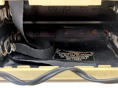 Vintage MacDonald Portable Stereo 8 track AM-FM MPX Radio 8Psr 3000