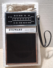 Vintage Stewart – TR-1 – AM FM Portable Radio – Tested – Complete in Retail Box