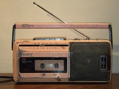RARE PINK! SONY CFM-140 AM/FM Radio Cassette Tape Recorder VTG ONLY FM WORKS!