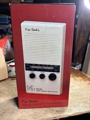 Vintage Pierre Cardin Rain Dance FM/AM Water Resisto Radio Receiver NIP New