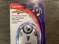 Vintage Suprema Radio Action FM Auto scan Radio Purple Built in Penlight New