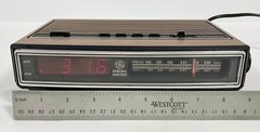 Vtg General Electric 7-4625C Walnut Wood Grain AM/FM Digital Alarm Clock Radio