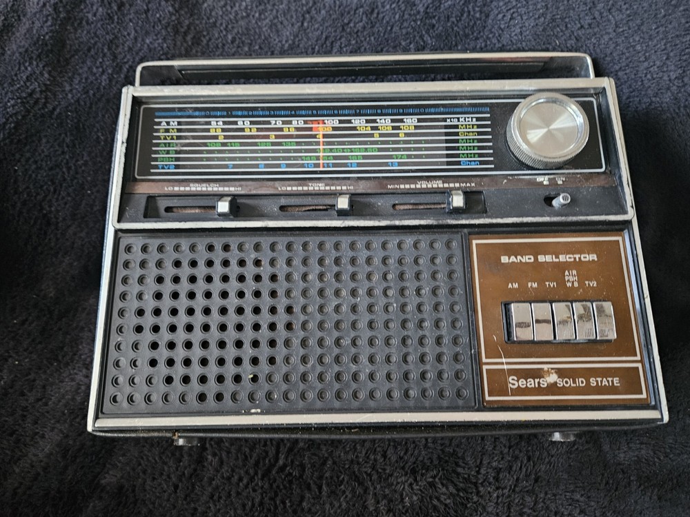 Vintage Sears 7-Band AM/FM/AIR/WB/TV Solid-State Portable Radio 266.22490500