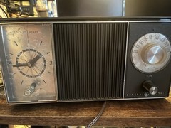 Vintage General Electric Solid State AM Clock Radio Works See Condition