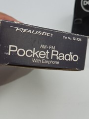 Vintage 1993 Realistic POCKET AM/FM RADIO 12-275 with High Low Tone NEW IN BOX