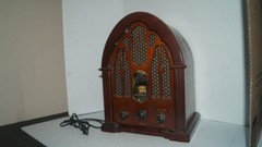 Vintage RCA Cathedral AM FM Wood Table Radio Model No. RP-3895 – VERY NICE