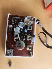 Vintage 1970s Sanyo Portable AM Radio – Retro