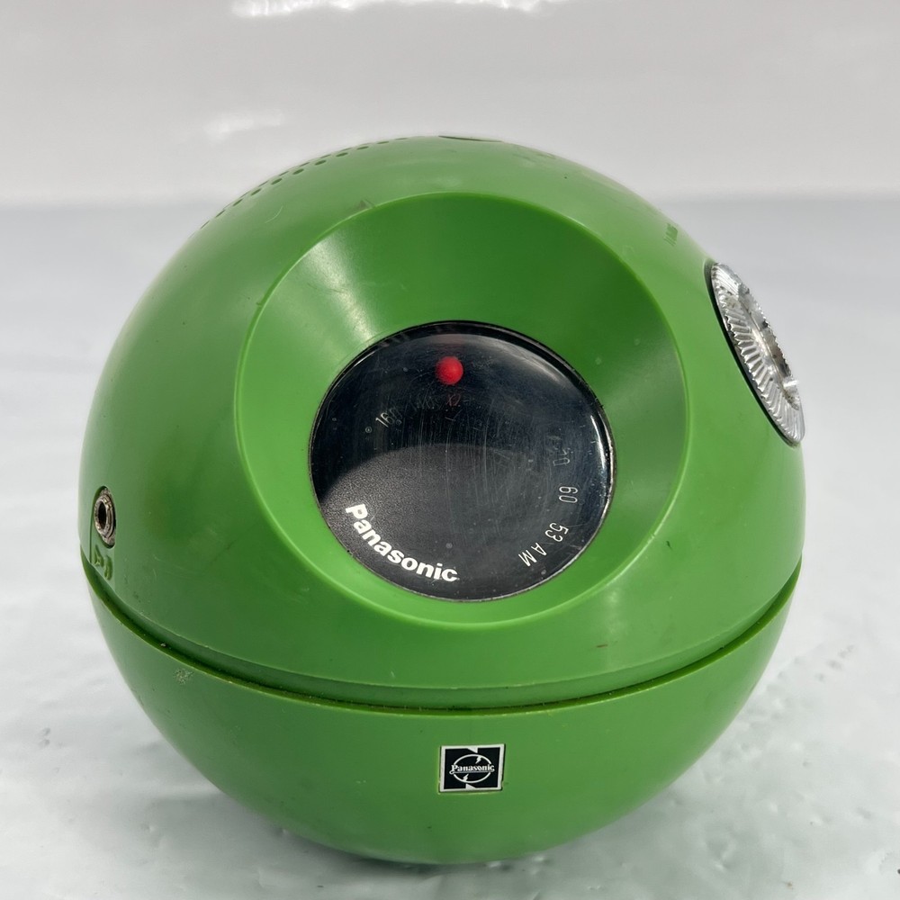 Vintage Space Age Panasonic Panapet AM Radio – Green R-70