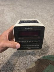 Vintage 80s Cube MAGNAVOX Dual Alarm Clock AM/FM Cream Radio D3110/37 Tested