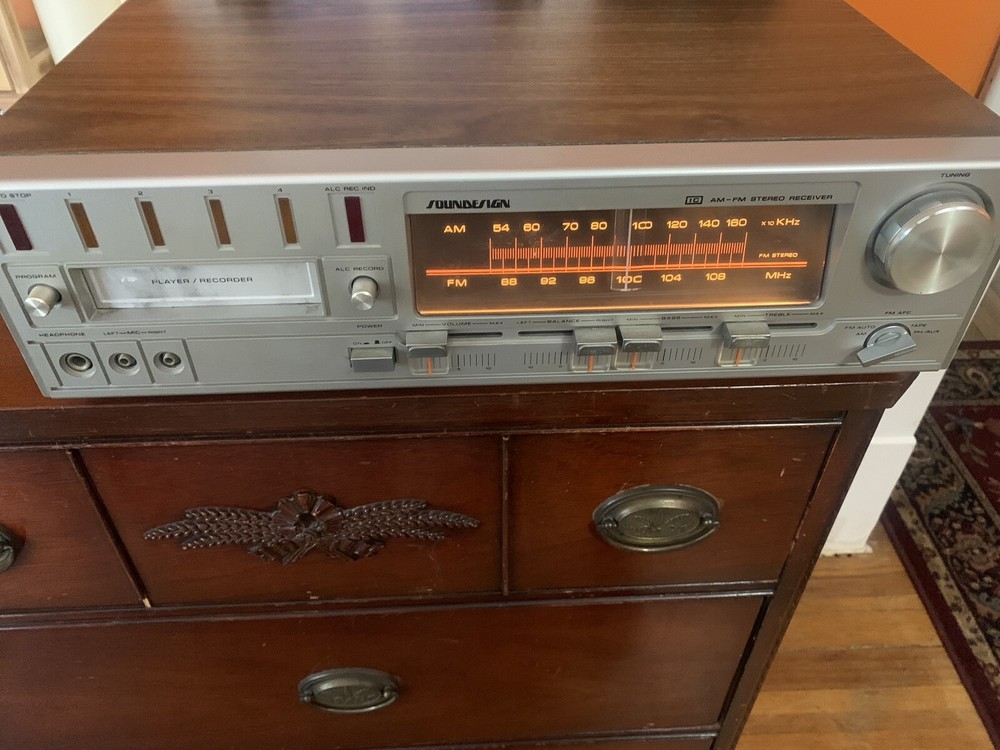 Vintage Soundesign Sound Design 5409 8 Track Player recorder AM Radio receiver