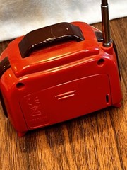 Mini Retro-Style AM/FM Auto-Scan Radio – Red & Yellow Vintage Look | Untested
