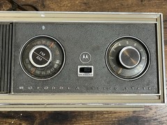 Vintage Motorola TT8EN Solid State AM/FM Radio