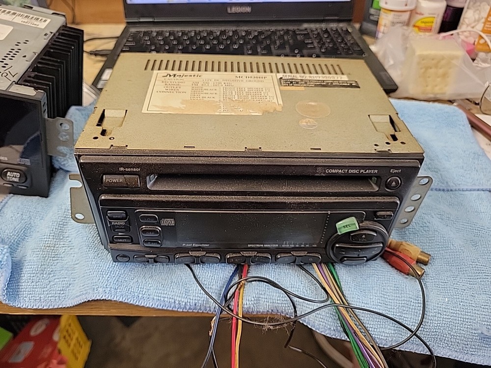 majestic MCD530HP Am FM car CD player UNTESTED 30 Years Old