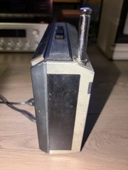 Hitachi KH-1086 Vintage Transistor Radio