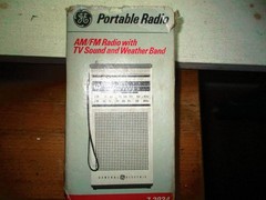 GE Portable Radio Model 7-2934 AM/FM/TV Sound/Weather Works!! Take A LOooOk..