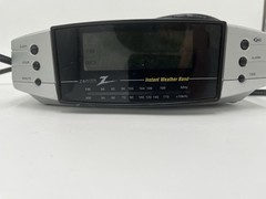 Vintage Zenith Instant Weather Alert Clock Radio AM/FM Alarm Digital NOAA Z139S