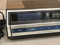 Vtg 80&rsquo;s General Electric Clock Radio 7-4662B Blue Digital *TESTED, WORKS* VGUC!