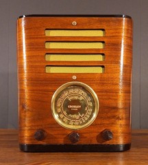 Old Antique Wood Crosley Fiver 517 Vintage Tube Radio -Restored Working Tabletop