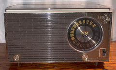 Working Vintage 1946 Zenith AM/FM Automatic Frequency Control 7 Tube