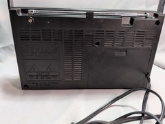 Vintage Panasonic RF-568D AM/FM 2-band receiver 10&Prime; x 6&Prime; x 3&Prime;