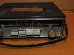 Vintage Hitachi Car AM FM Radio KM-1001R AS IS for Parts Repair