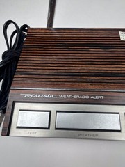 Realistic Weatheradio Alert III Model 12-140 Faux Walnut Woodgrain Full Antenna