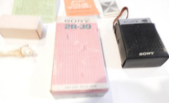 Vintage Sony 2R-30 Transistor Radio w/ Box,Case,Warranty,Ear piece,Instructions