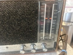 Vintage GE Dual Speaker AM/FM General Electric Radio Model T2250-H