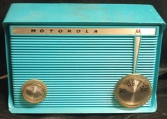 Vintage 1960 MOTOROLA A8J25 Turquoise Aqua Tube Radio MCM Mid Century Atomic