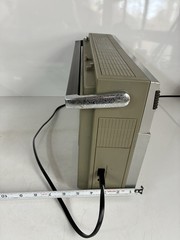 vintage Realistic Model 14-775 AM/FM radio