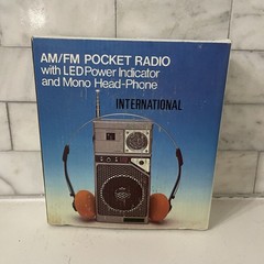 Vintage Pocket Am/FM Radio with Foam Headphones Yellow New Old Stock