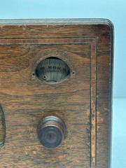 Vtg Antique Silvertone Superheterodyne Wood Cabinet AM Tube Radio As Is