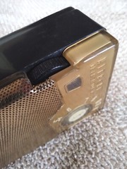 1959 Hitachi TH-666 Gold/Black 6 Transistor Pocket Radio
