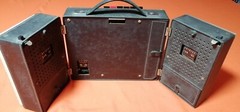 Vintage Radio cassete Hitachi *LevelMatic-Solid State* with detachable speakers