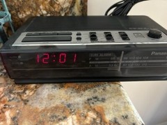 Panasonic AM/FM Alarm Clock Radio Model #RC-6082