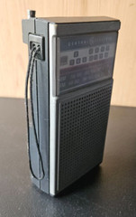 AM/FM RADIO/ T.V SOUND. GENERAL ELECTRIC MODEL NO. 7-2924A MADE IN HONG KONG.